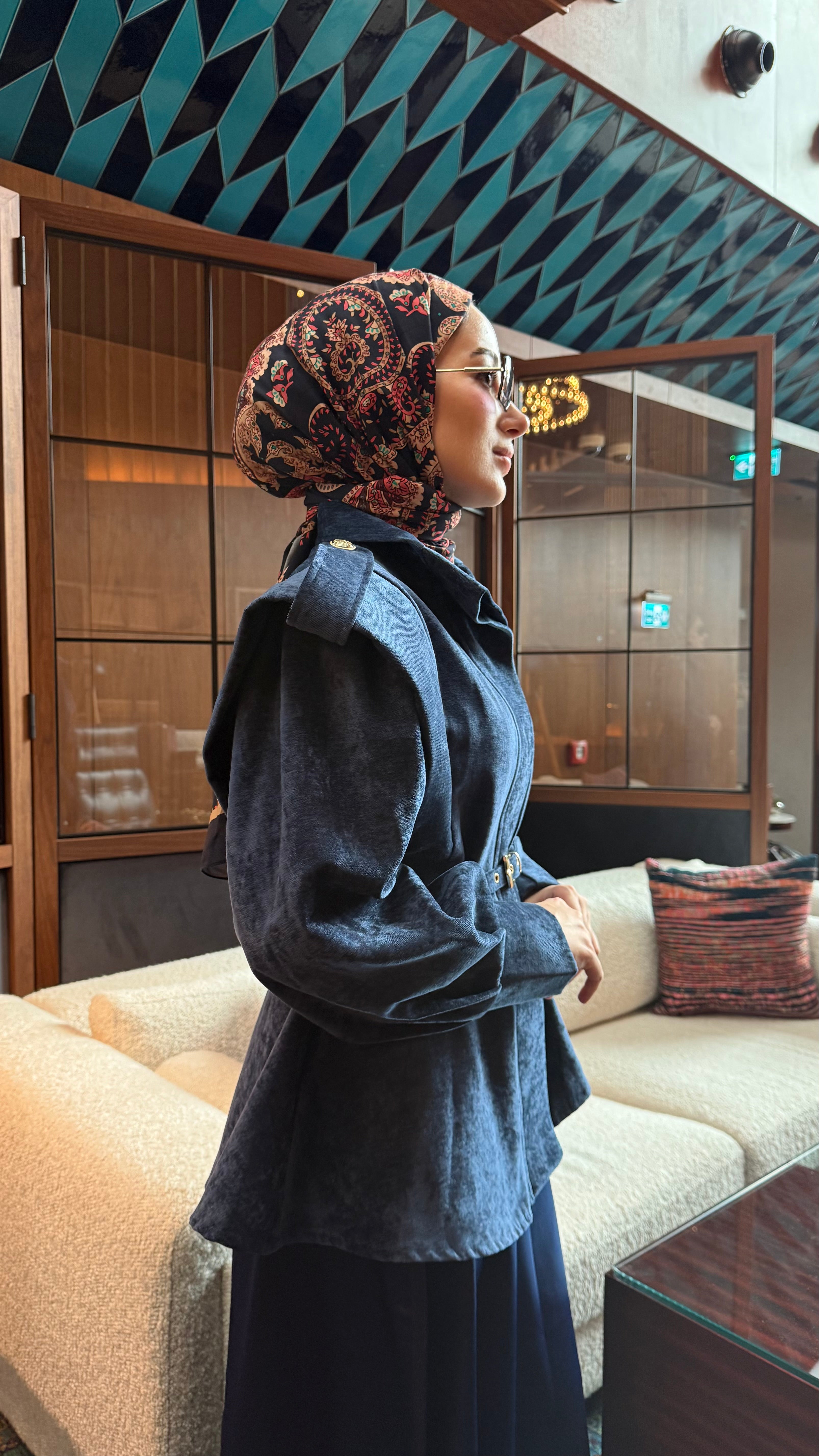 Velvet Aura Kemerli Kadife Ceket