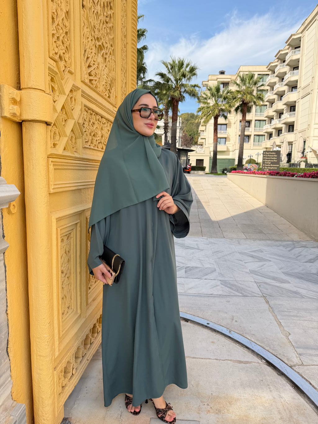 Düz Zümrüt Abaya