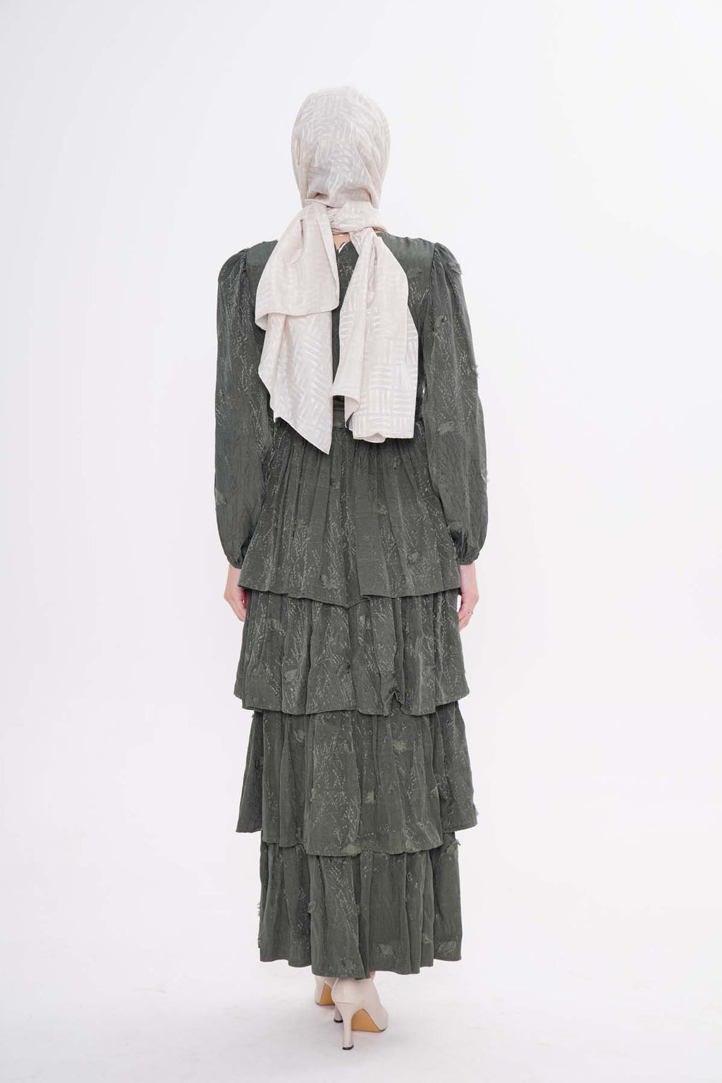 Belden Bağlamalı Elbise