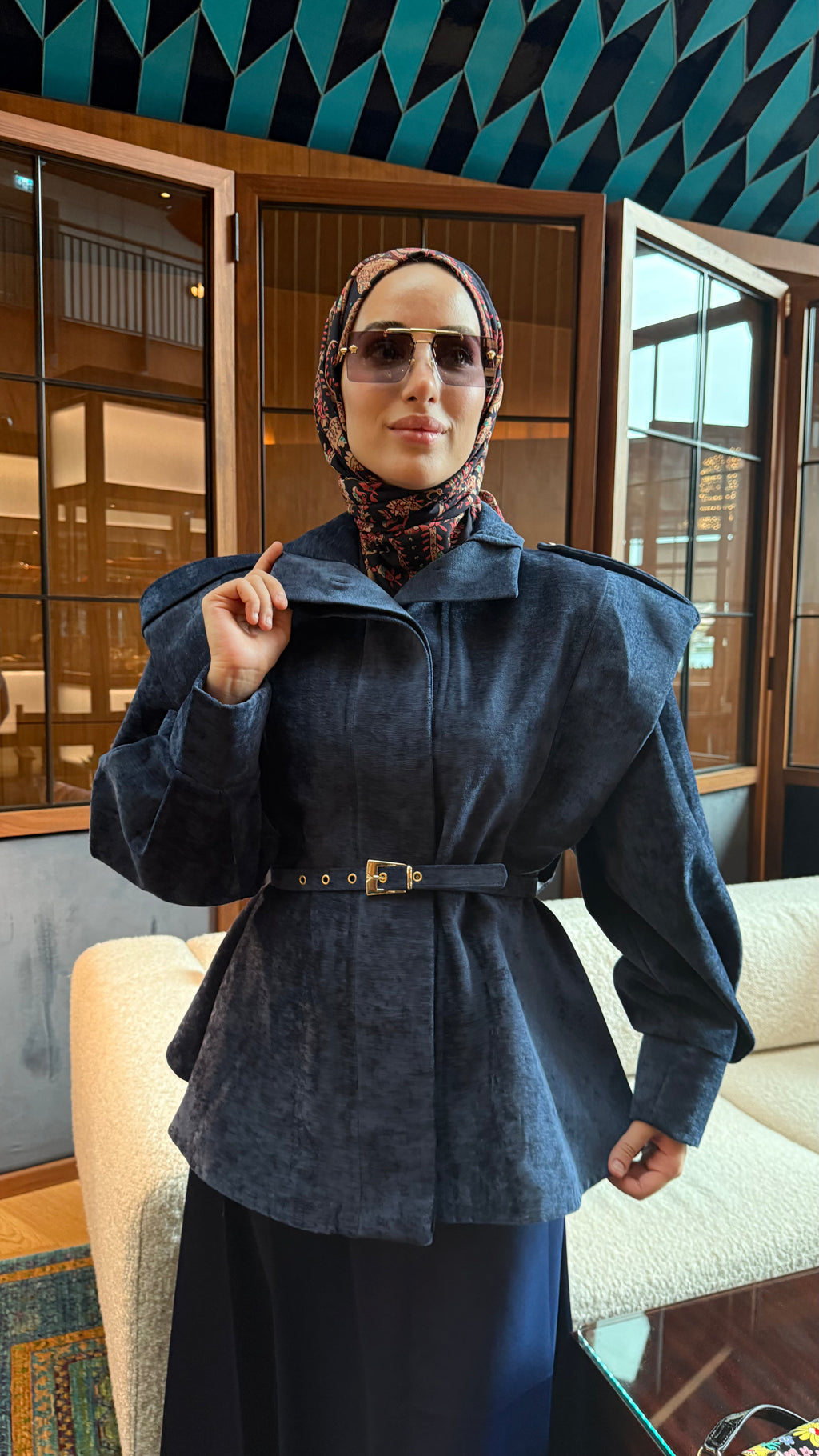 Velvet Aura Kemerli Kadife Ceket