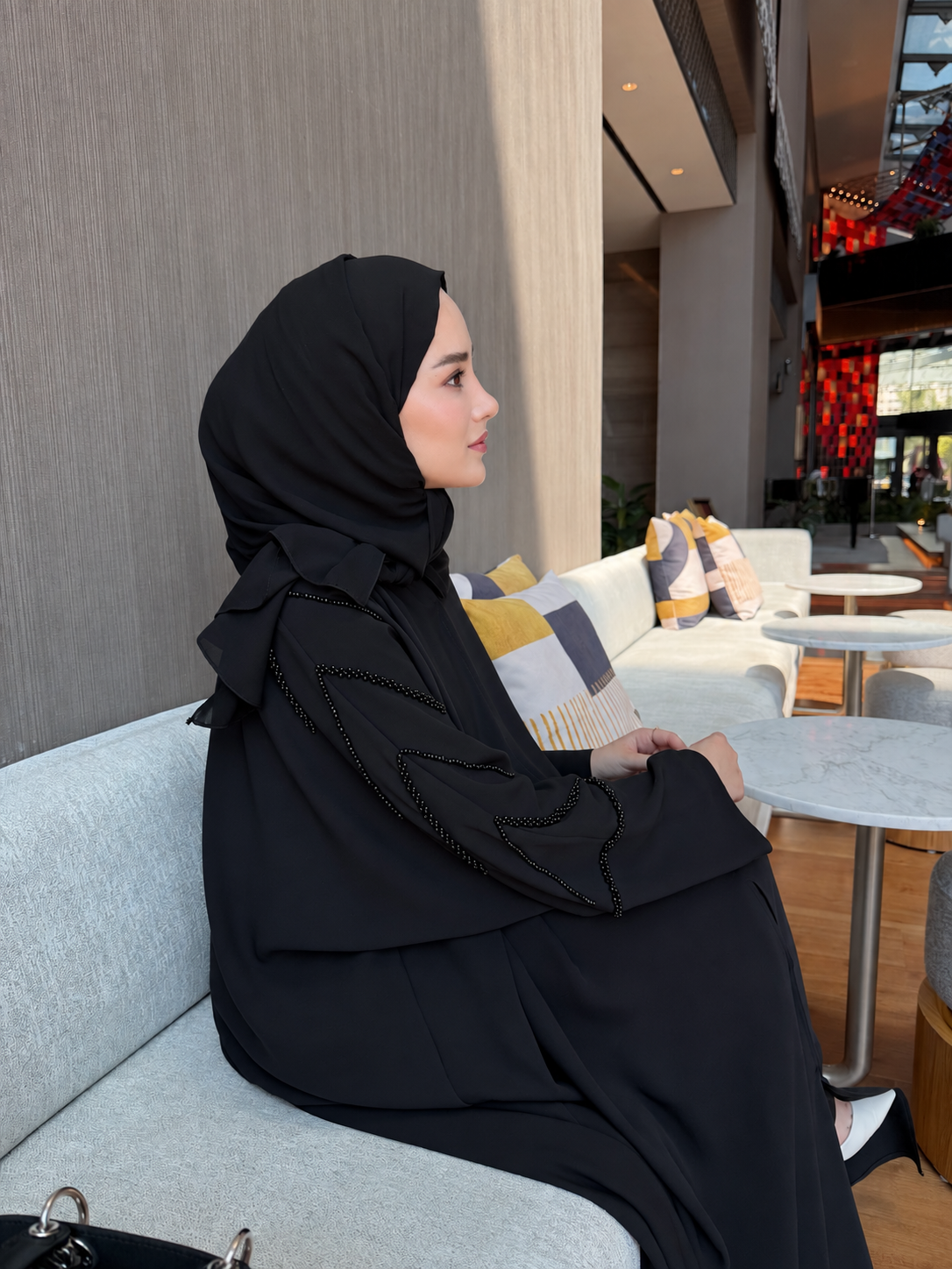 Mira Siyah Abaya