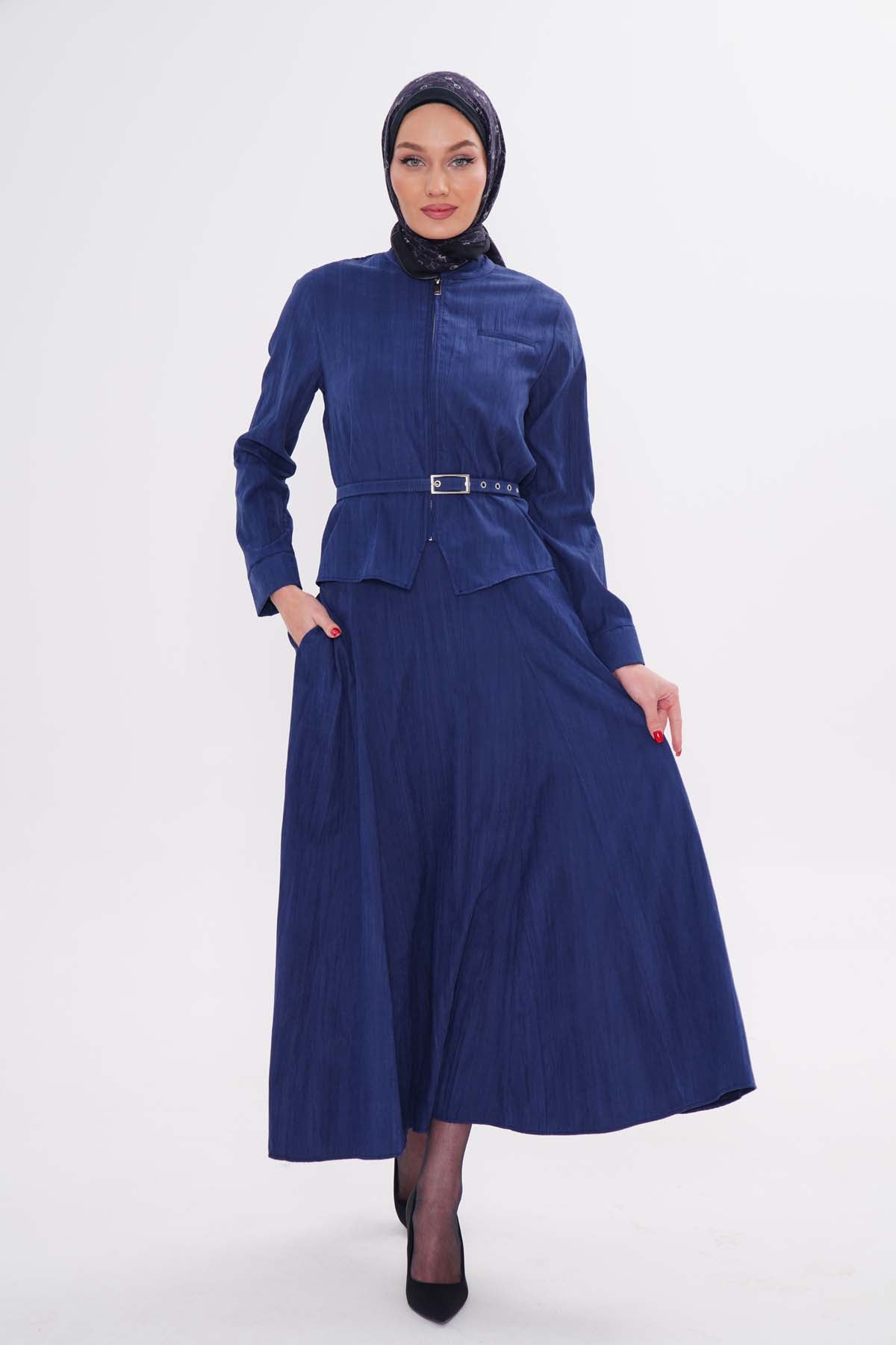 Kemer Detaylı Etekli Takım