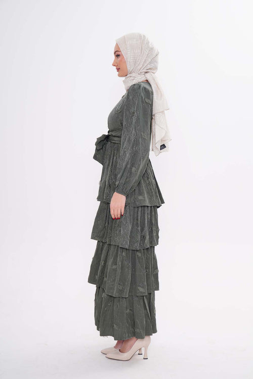 Belden Bağlamalı Elbise