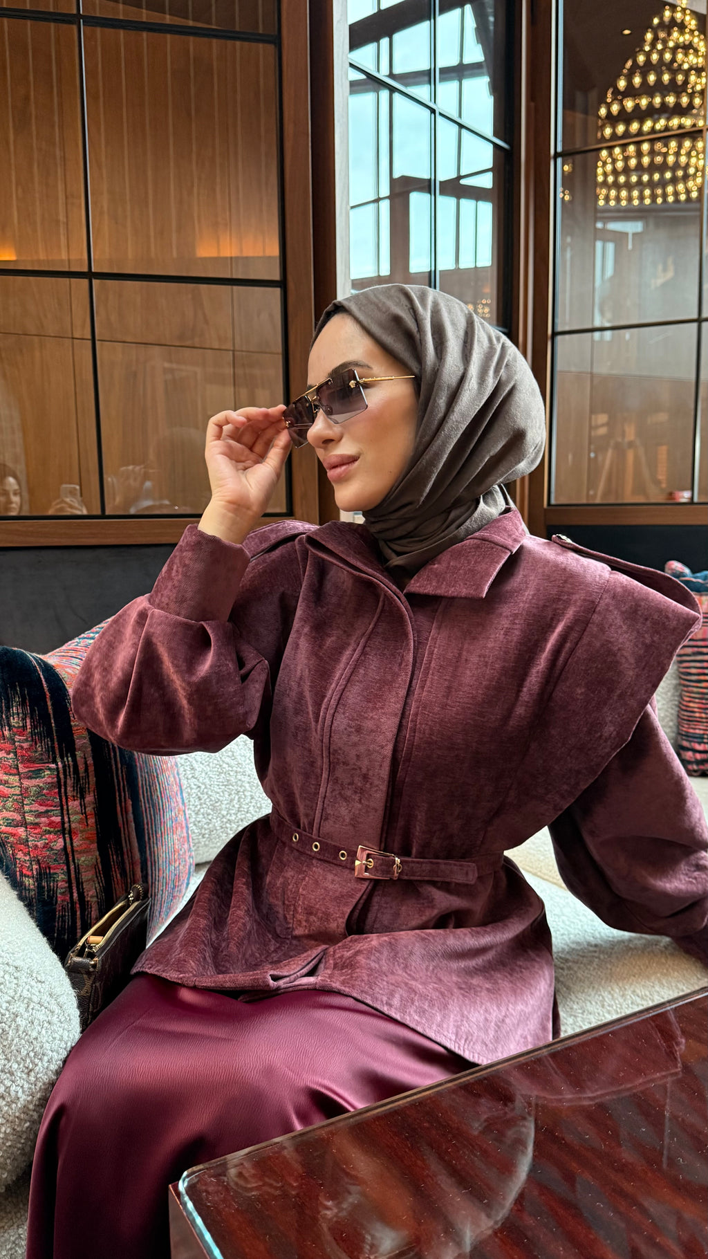 Velvet Aura Kemerli Kadife Ceket