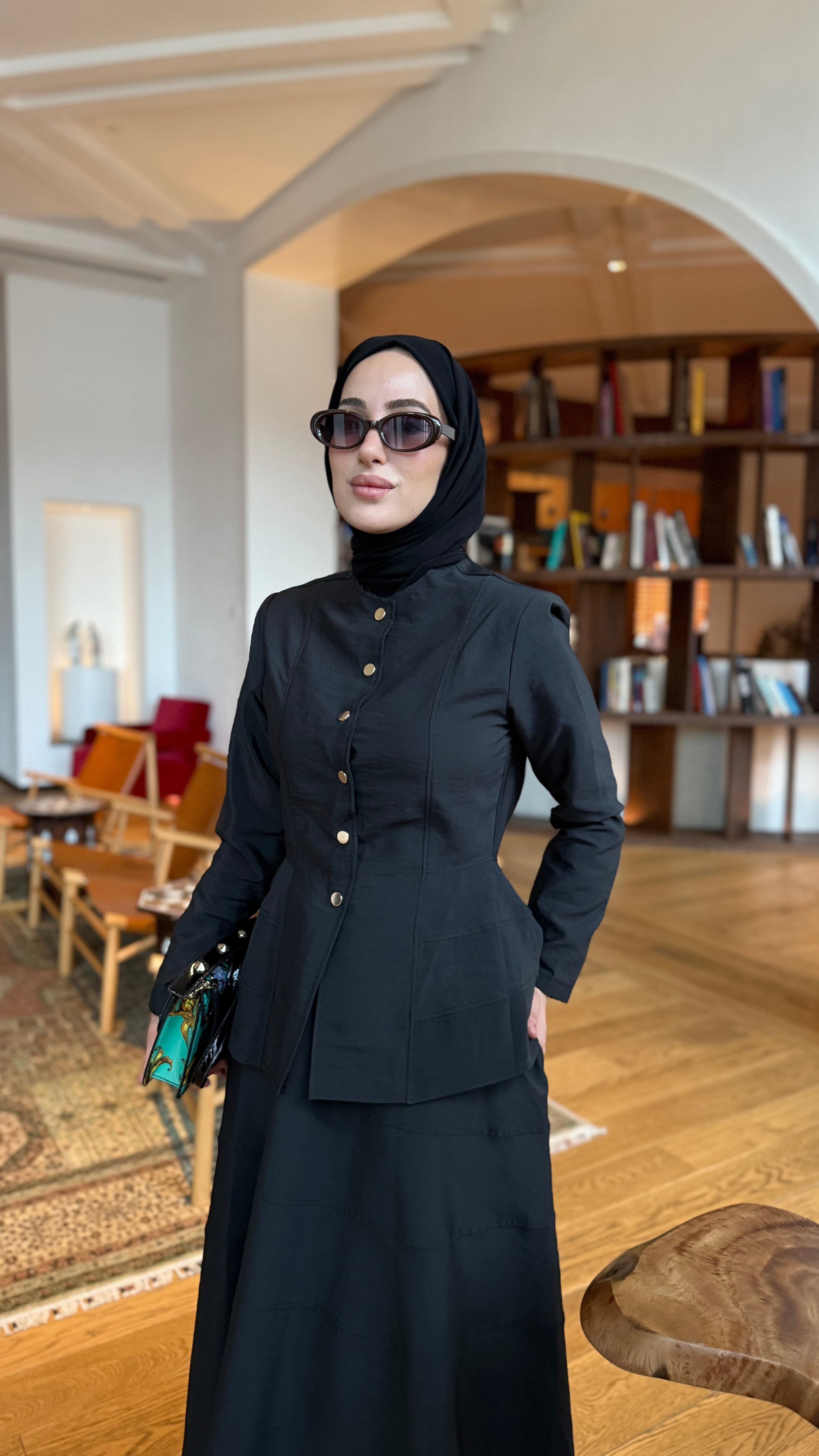 Siyah Çıtçıtlı Takım