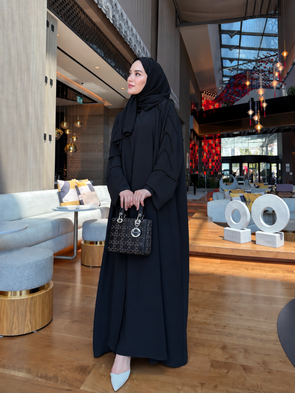 Mira Siyah Abaya