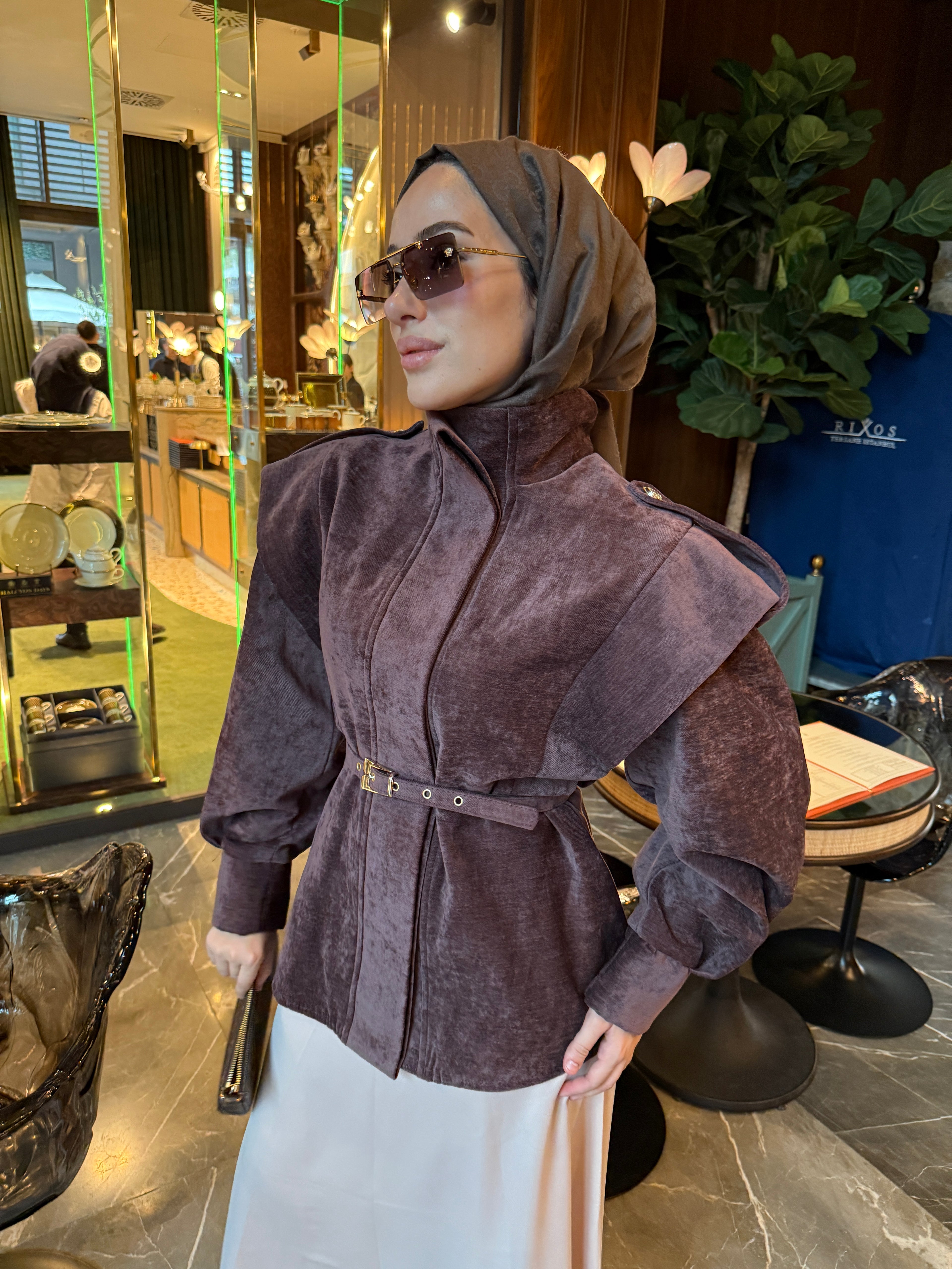 Velvet Aura Kemerli Kadife Ceket