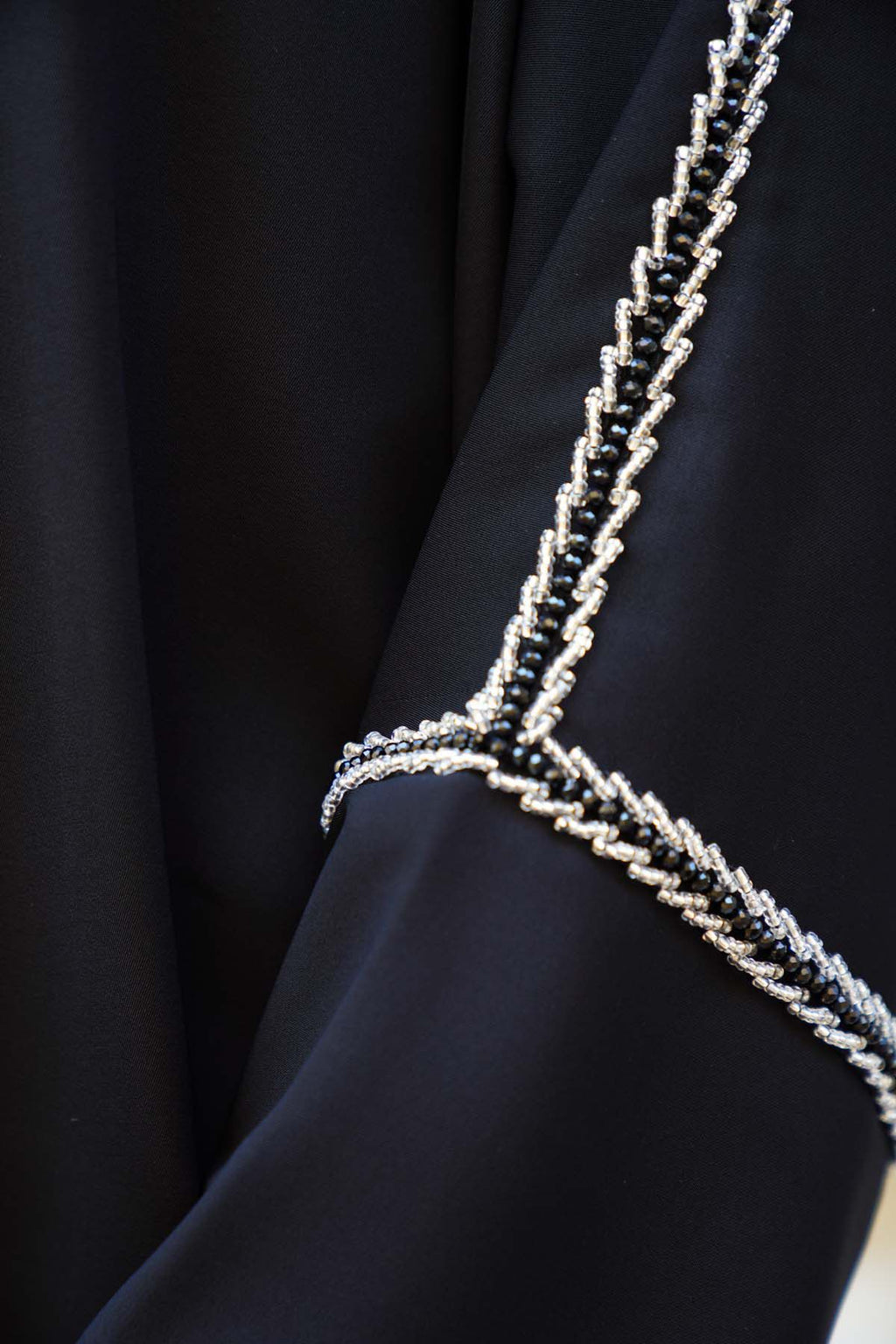 Lilyum Abaya